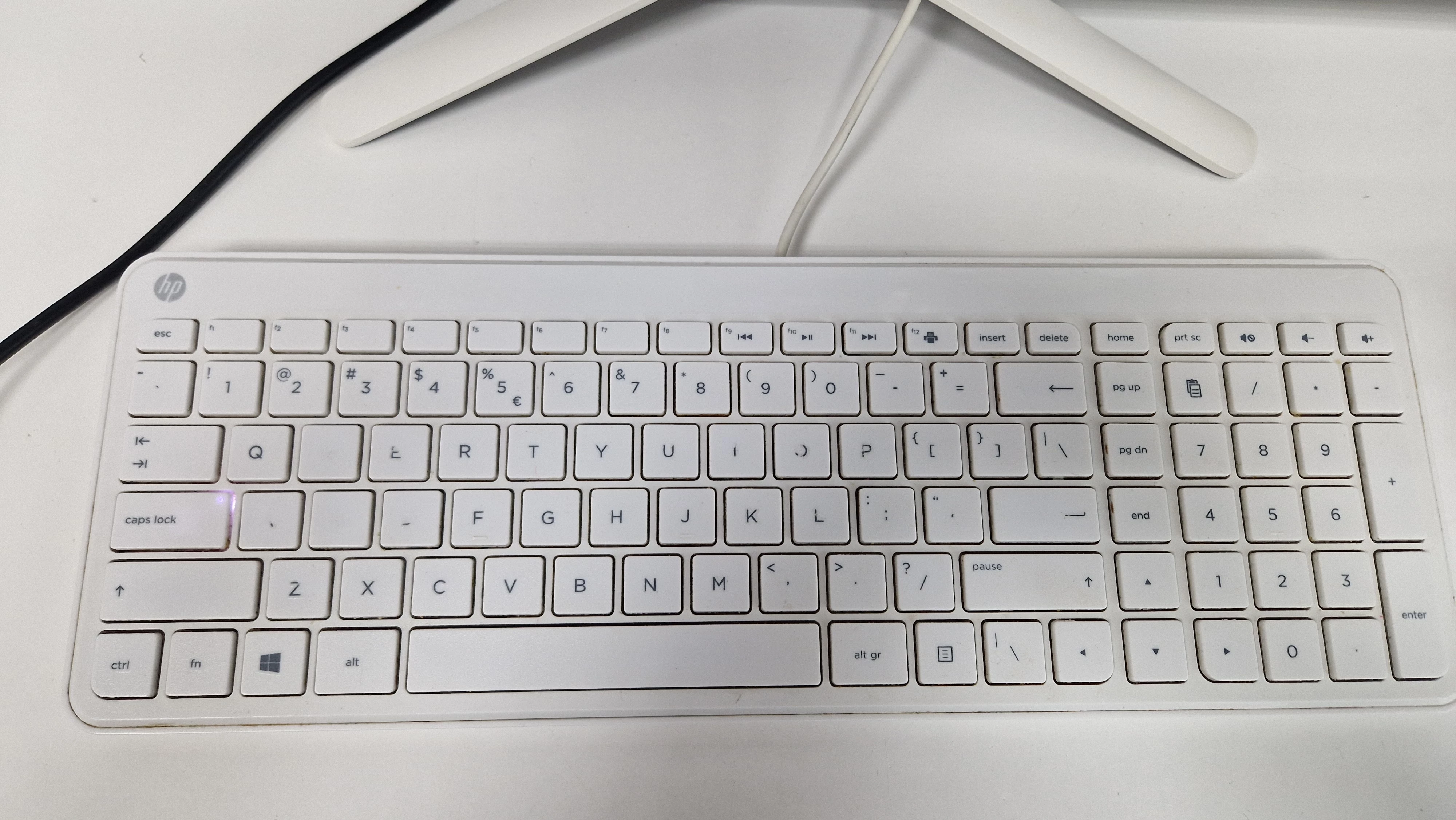 komputer-all-in-one-hp-22-b022nw-j30604gb500gb-taktowanie-bazowe-procesora-16