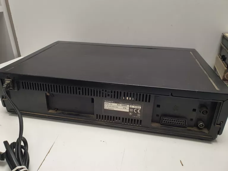 MAGNETOWID SONY SLV-SE600 + KASETY
