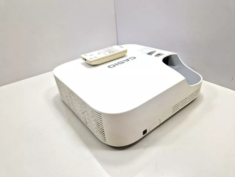 PROJEKTOR CASIO XJ-V2