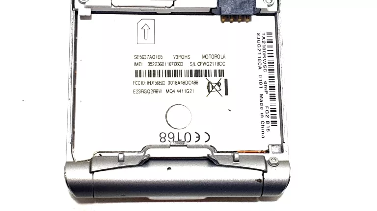 TELEFON MOTOROLA V3