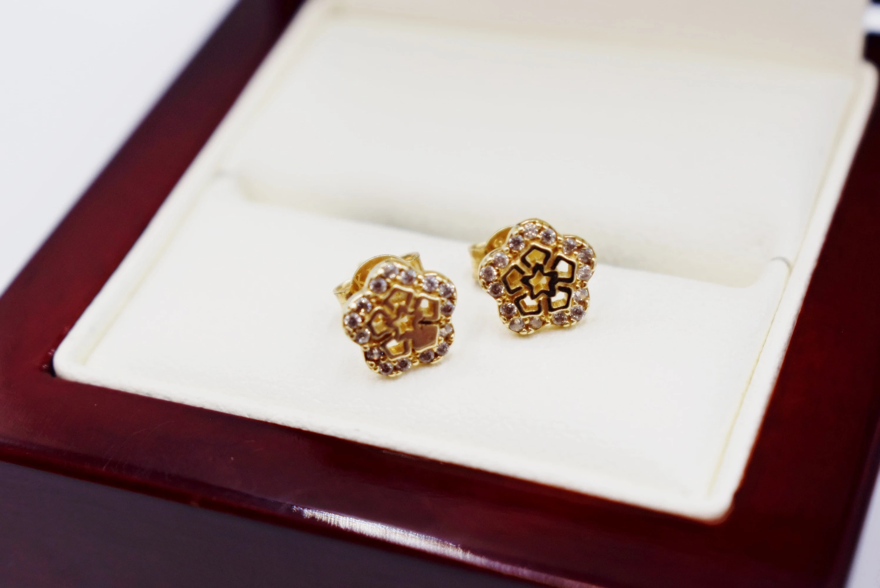 wyjatkowe-zlote-kolczyki-cyrkonie-333-12g-sztyft-rodzaj-2205-2