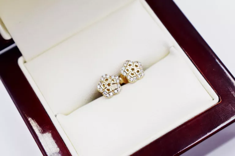 wyjatkowe-zlote-kolczyki-cyrkonie-333-12g-sztyft-os-piastowskie-74a-poznan