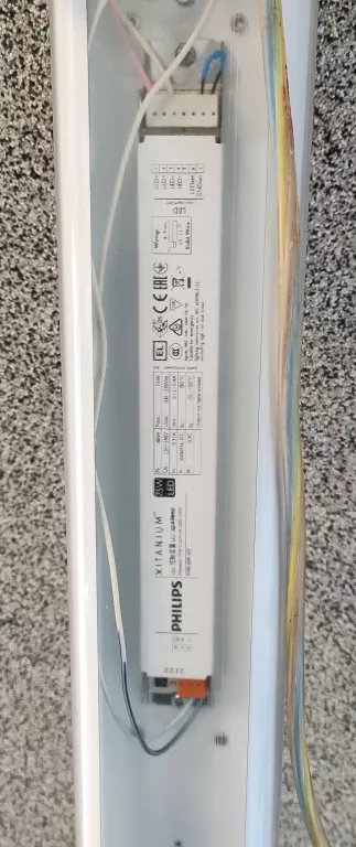 lampa-led-philips-wt471c-led64s840-psu-wb-l1600-barwa-swiatla-bialy-neutralny