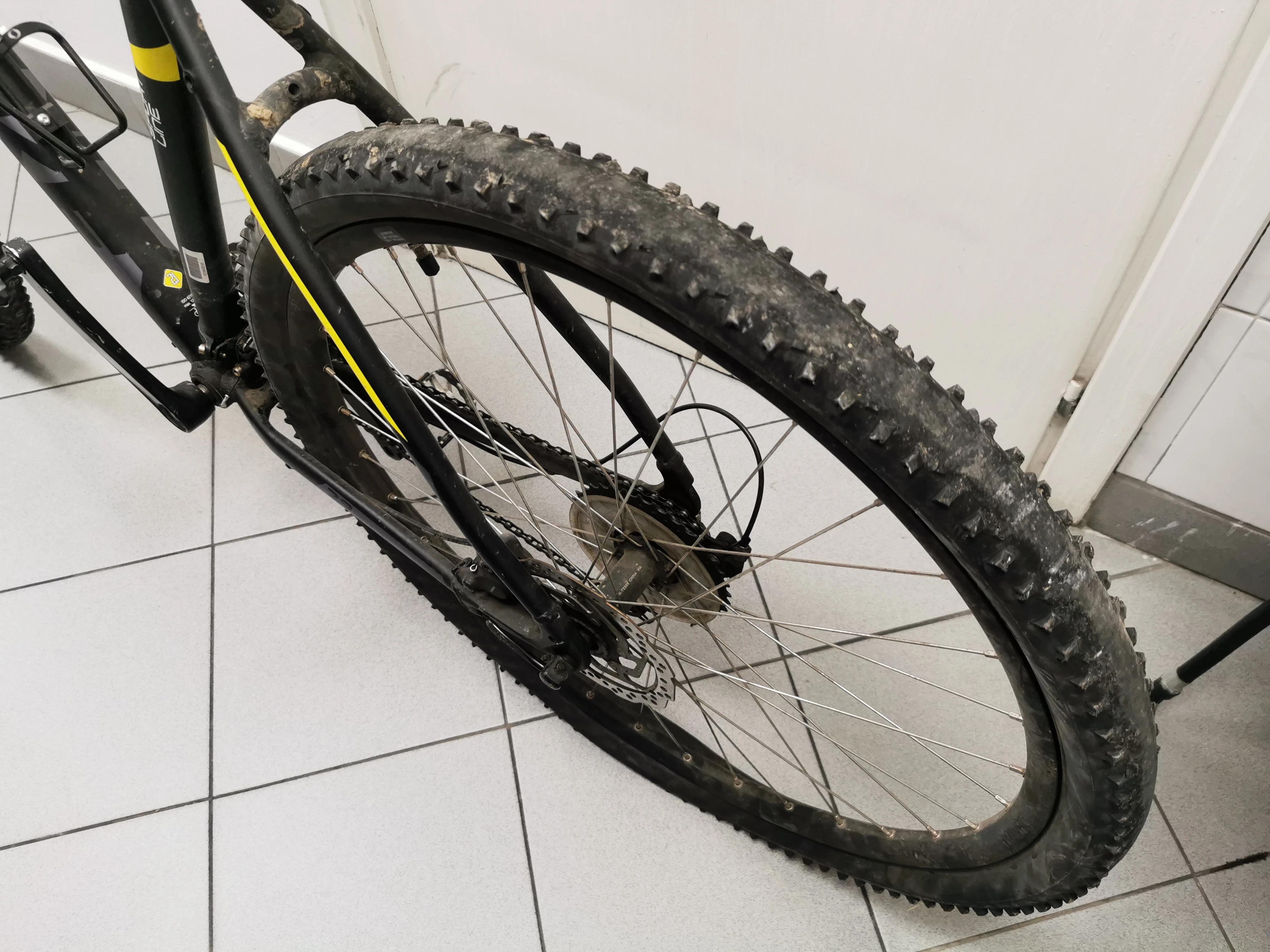 rower-unibike-shadow-29-rozmiar-kola-29