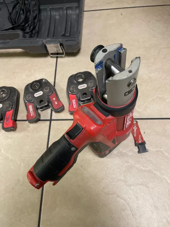 ZACISKARKA DO RUR PRASA RIDGID RP 240 KOMPLET