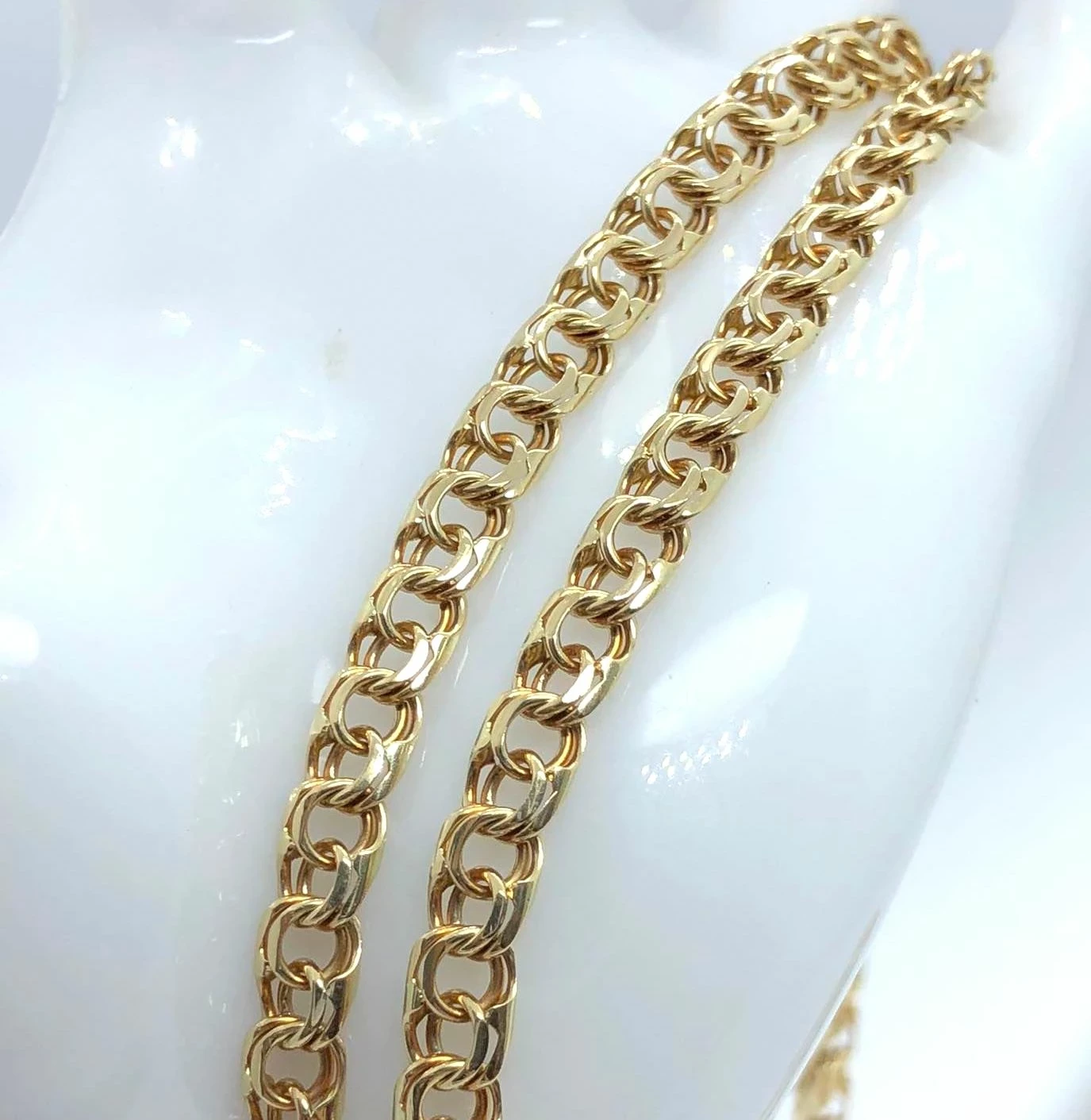 zloty-lancuszek-meski-5852687gdl64cm-cechy-brak