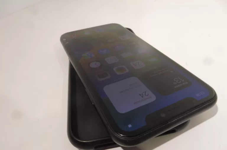 TELEFON IPHONE 11 64 GB KONDYCJA 85% ZBITY