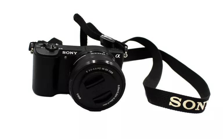 APARAT FOTOGRAFICZNY SONY A5100 KORPUS + OBIEKTYW