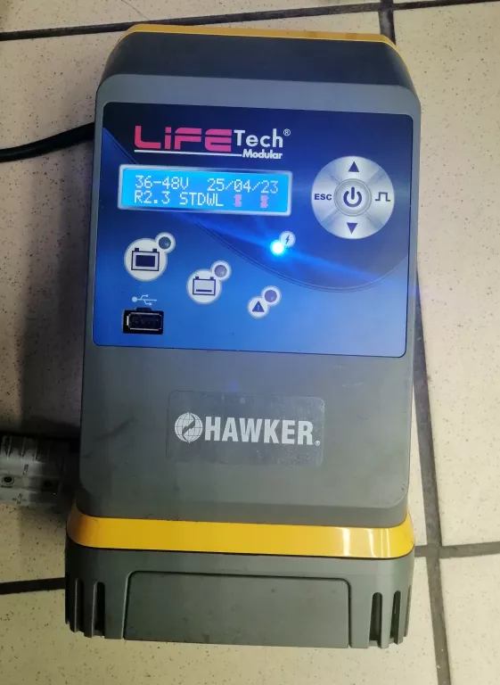 prostownik-hawker-enersys-tc1-lt-48v-18a-natezenie-maksymalne-18