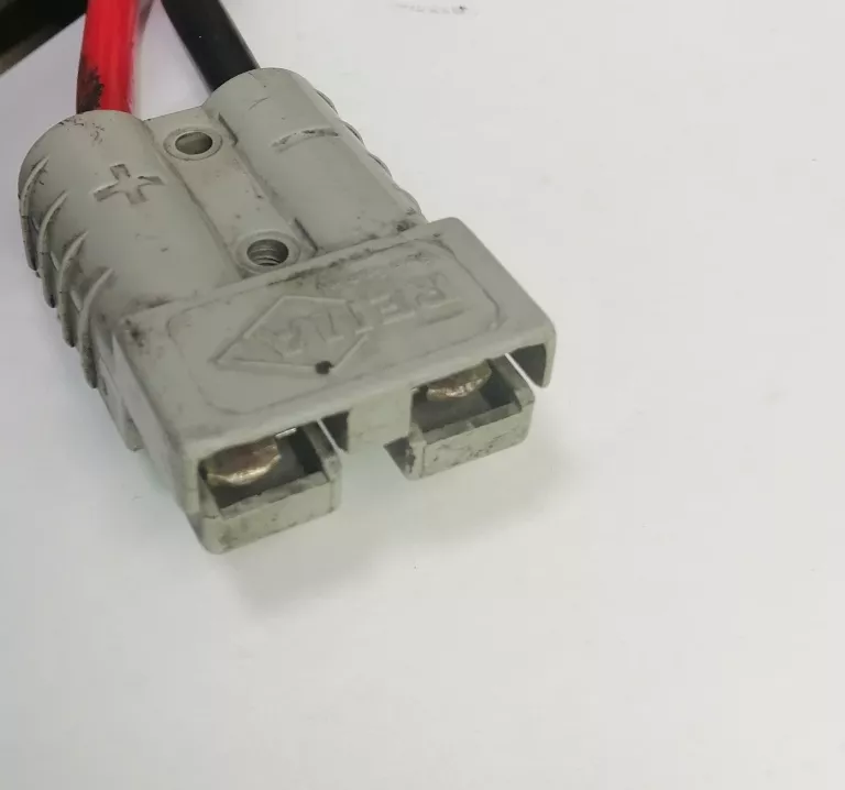 prostownik-hawker-enersys-tc1-lt-48v-18a-ean-gtin-3660766630971