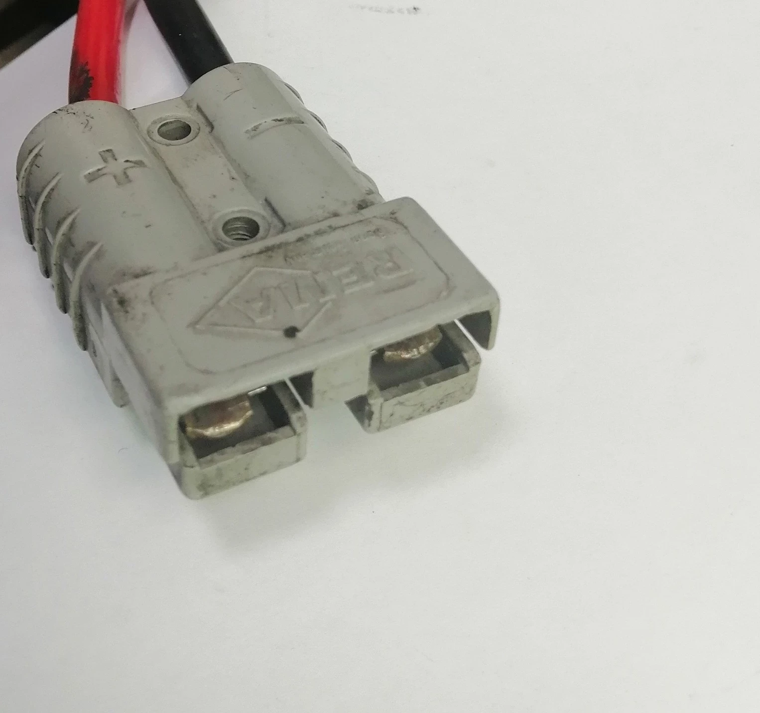 prostownik-hawker-enersys-tc1-lt-48v-18a-ean-gtin-3660766630971