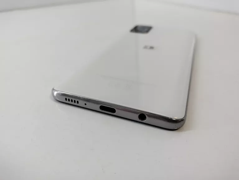 samsung-galaxy-a51-128gb-bialy-opis-stan-uszkodzony