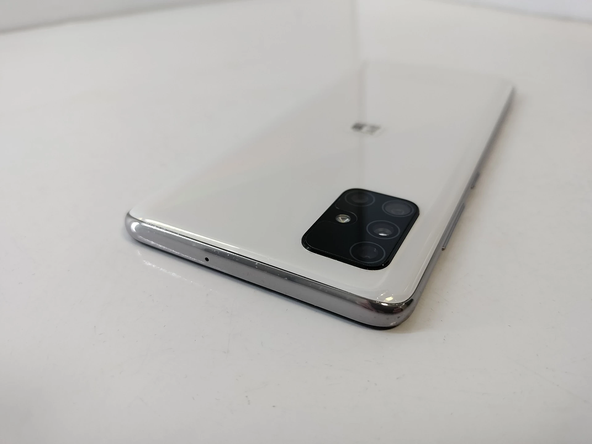 samsung-galaxy-a51-128gb-bialy-opis-kod-producenta-sm-a515fzwveue