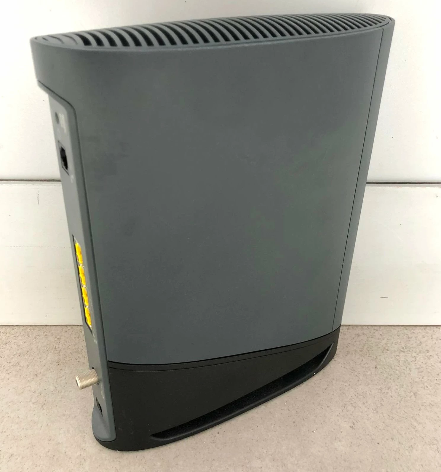 modem-kablowy-arris-tg-6441-z-wifi-6-rodzaj-kablowe-docsis