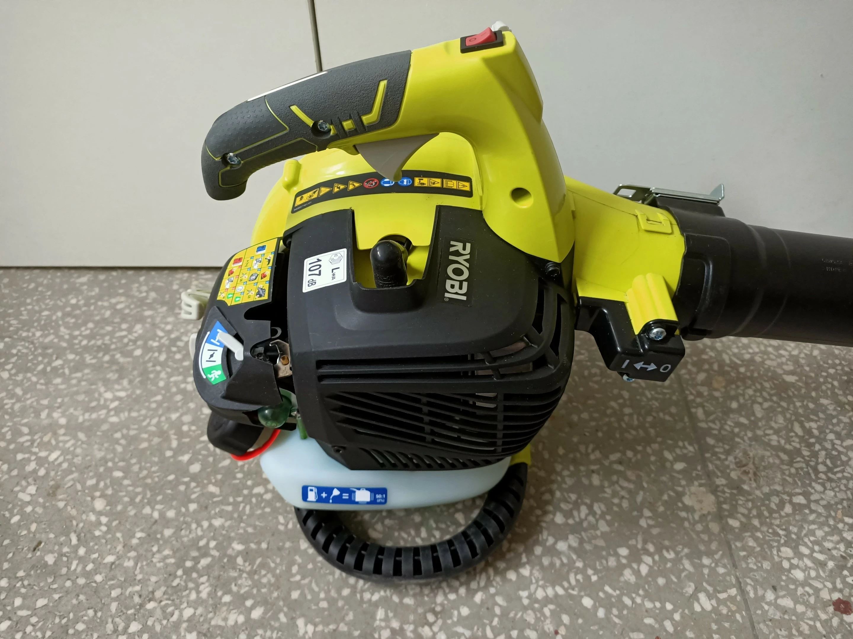 dmuchawa-do-lisci-ryobi-rbv26b-320kmh-komplet-waga-narzedzia-43