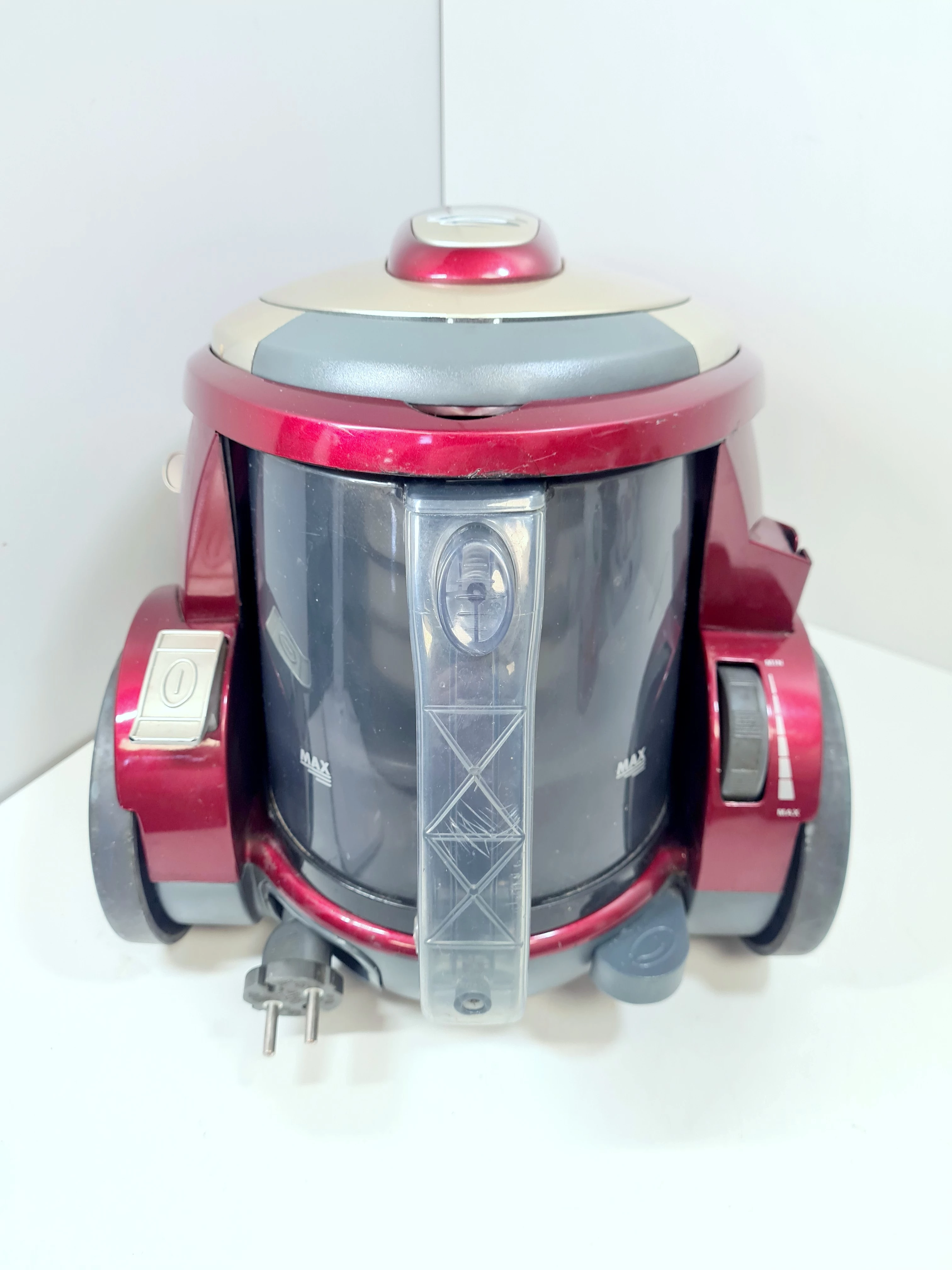 odkurzacz-bezworkowy-bluesky-cyclopower-1750-w-product-id-a80cadd0-cb10-4032-b54f-35276367ab61