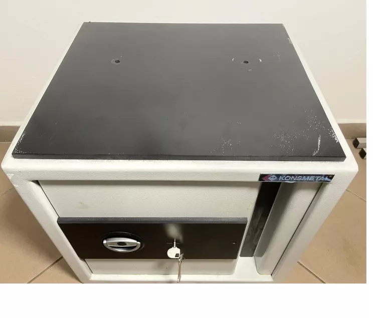 sejf-konsmetal-ls-45-klasa-0-waga-80-kg-stan-uzywany