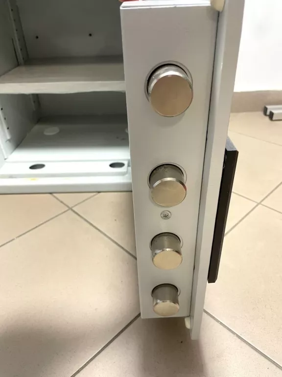 sejf-konsmetal-ls-45-klasa-0-waga-80-kg-mickiewicza-1-nidzica