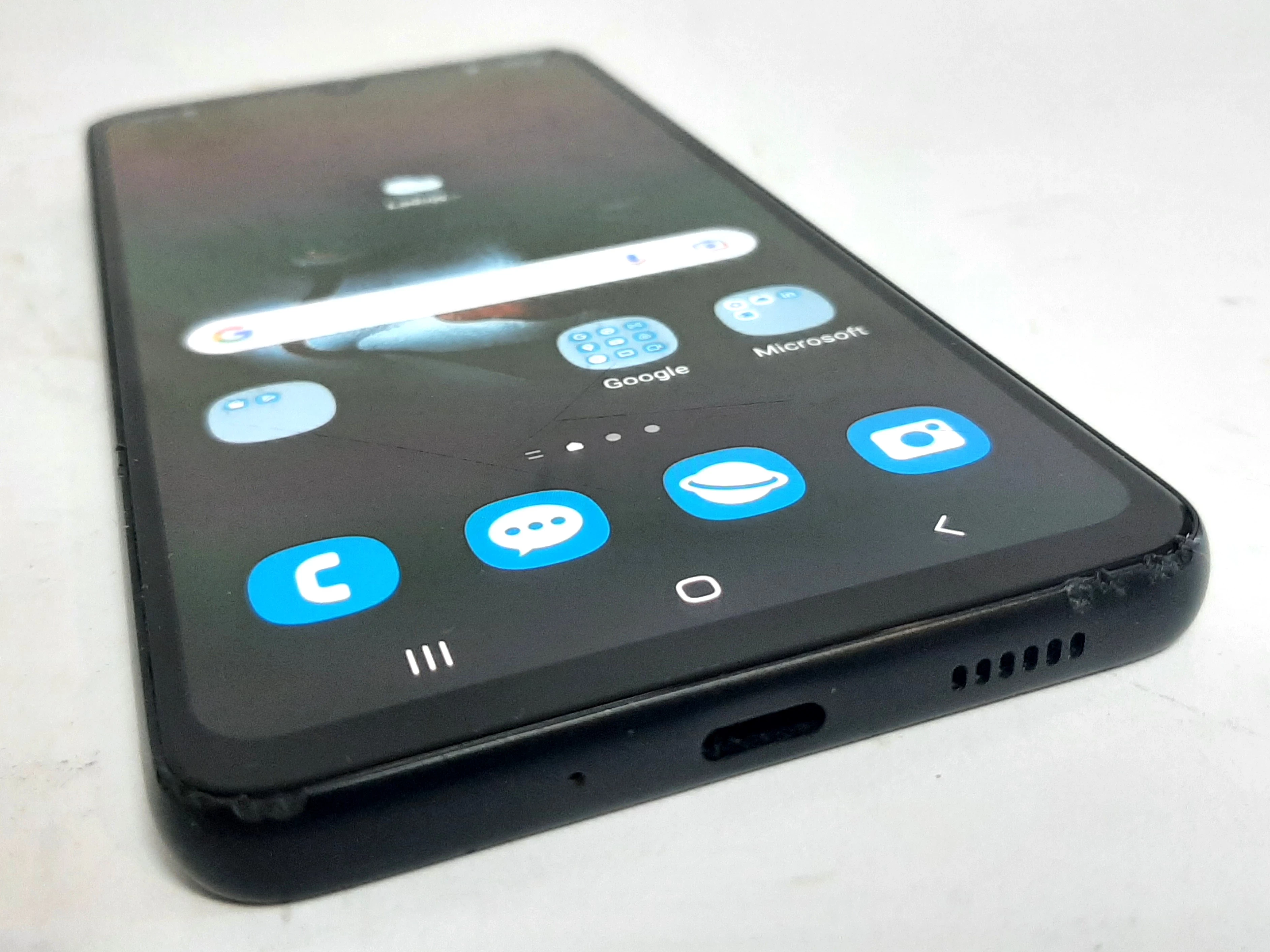 samsung-galaxy-a33-5g-opis-wbudowana-pamiec-128-gb