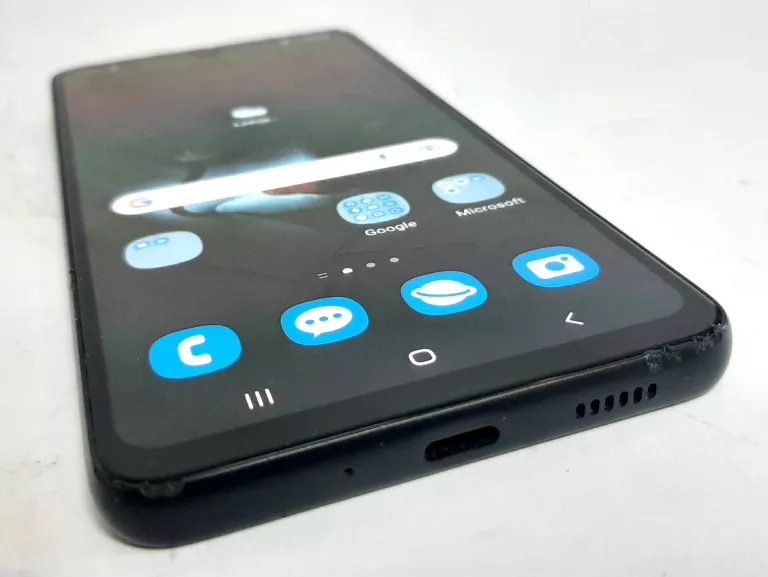 samsung-galaxy-a33-5g-opis-wbudowana-pamiec-128-gb