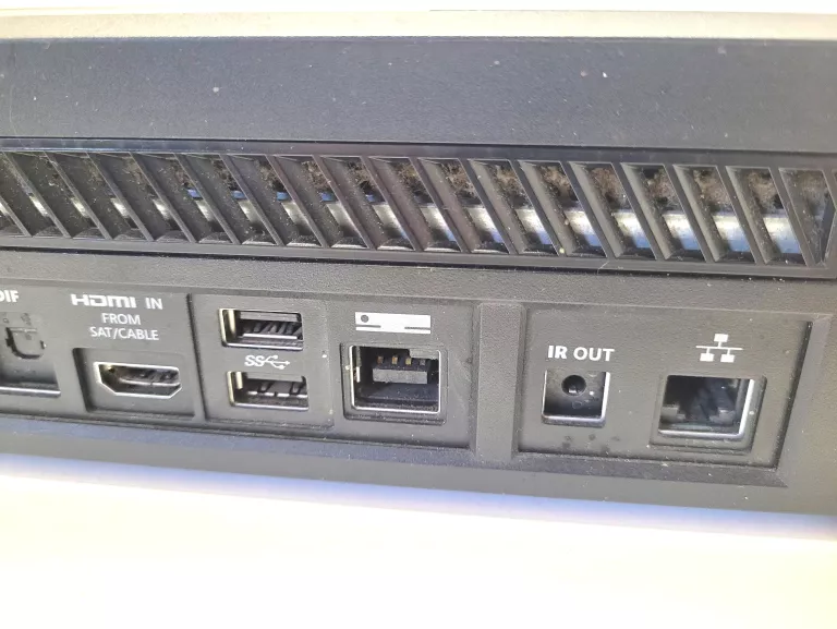 konsola-xbox-one-okablowanie-wersja-konsoli-130591-1