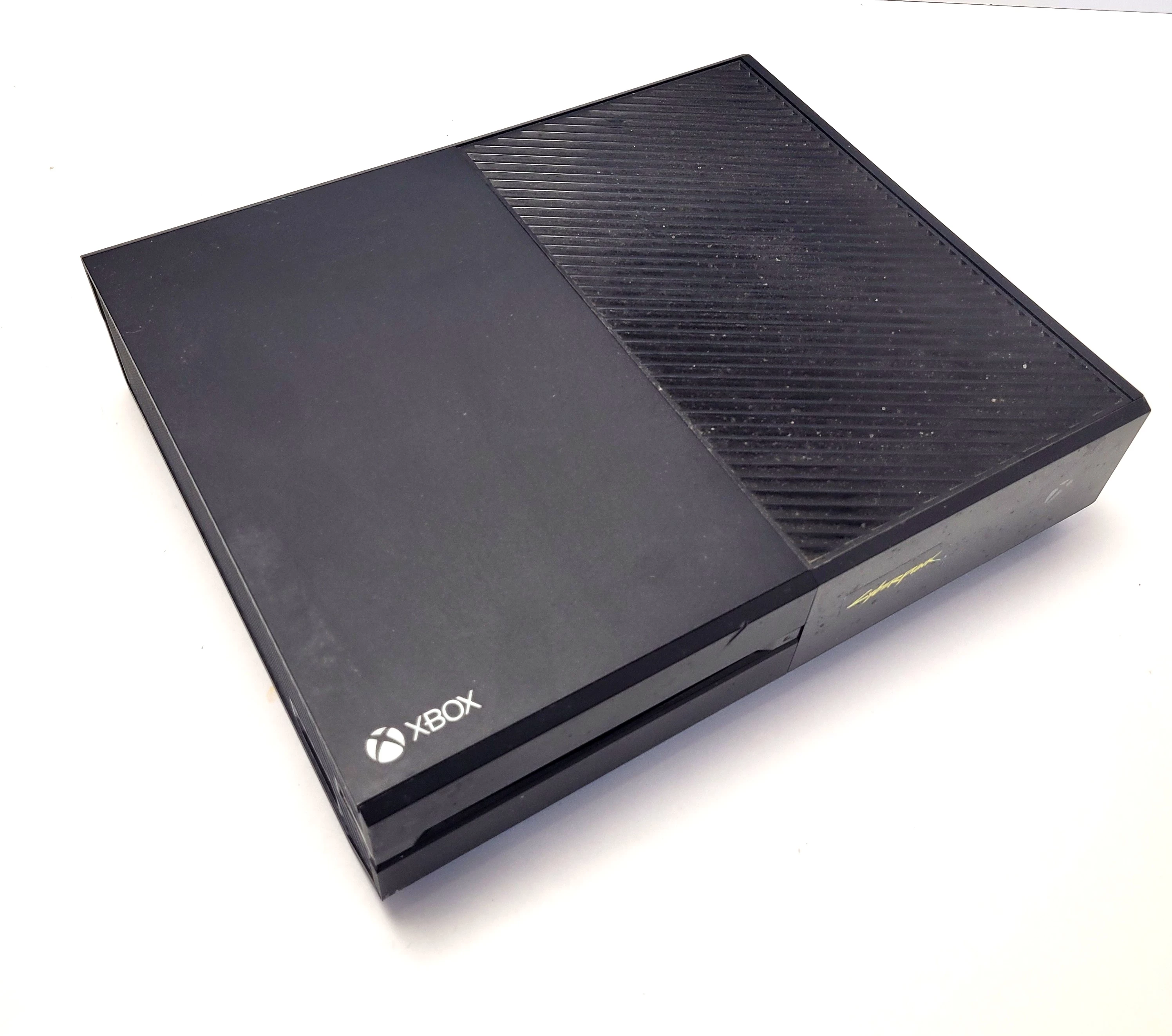 konsola-xbox-one-okablowanie-stan-11323-2