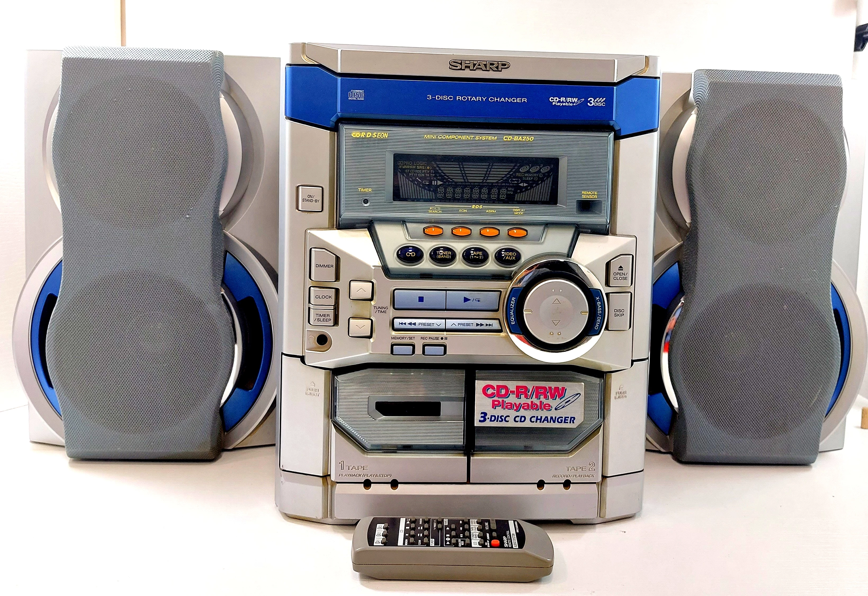 wieza-sharp-cd-ba250h-pilot-stan-uzywany