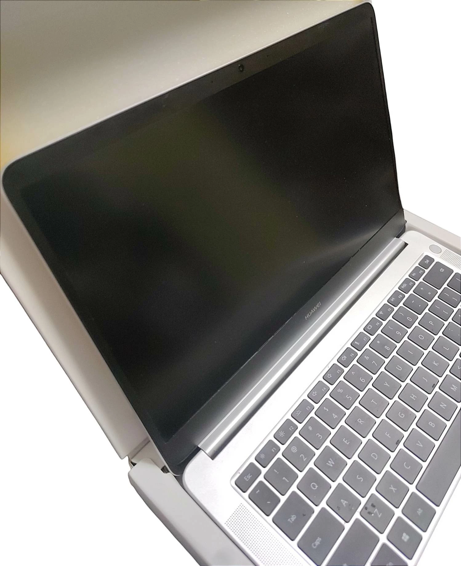 huawei-matebook-d-14-ryzen5-8256-gb-uszkodzony-ean-gtin-6901443257706