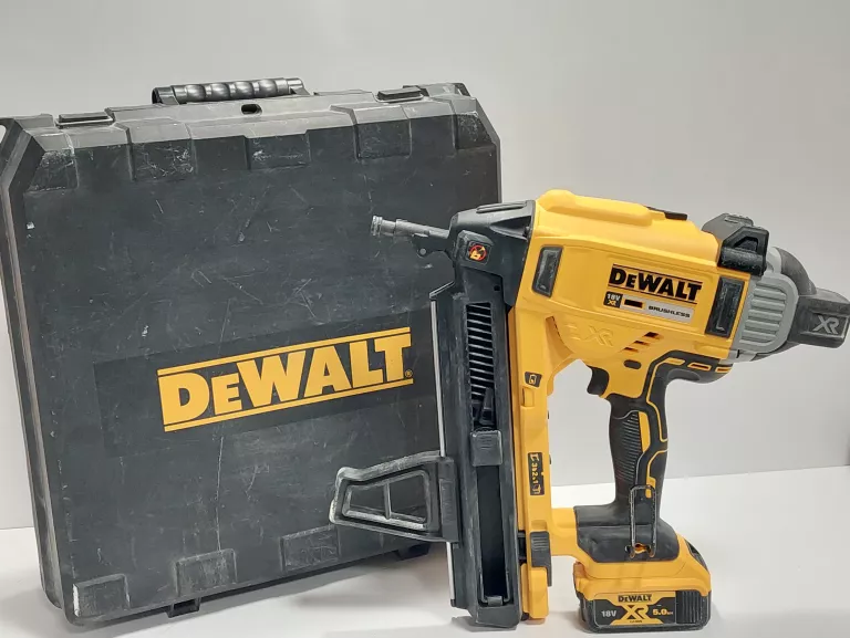 GWOŹDZIARKA DEWALT DCN890