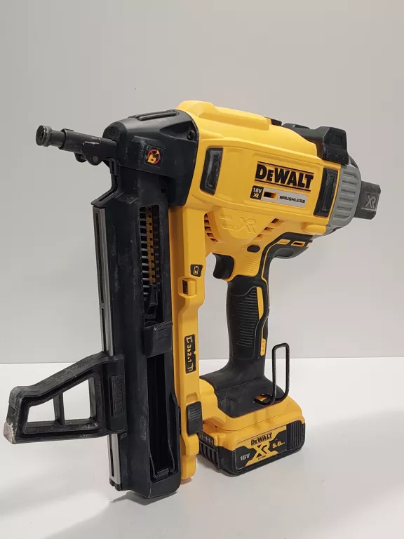 GWOŹDZIARKA DEWALT DCN890