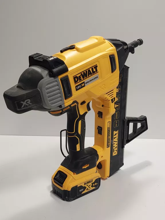 GWOŹDZIARKA DEWALT DCN890