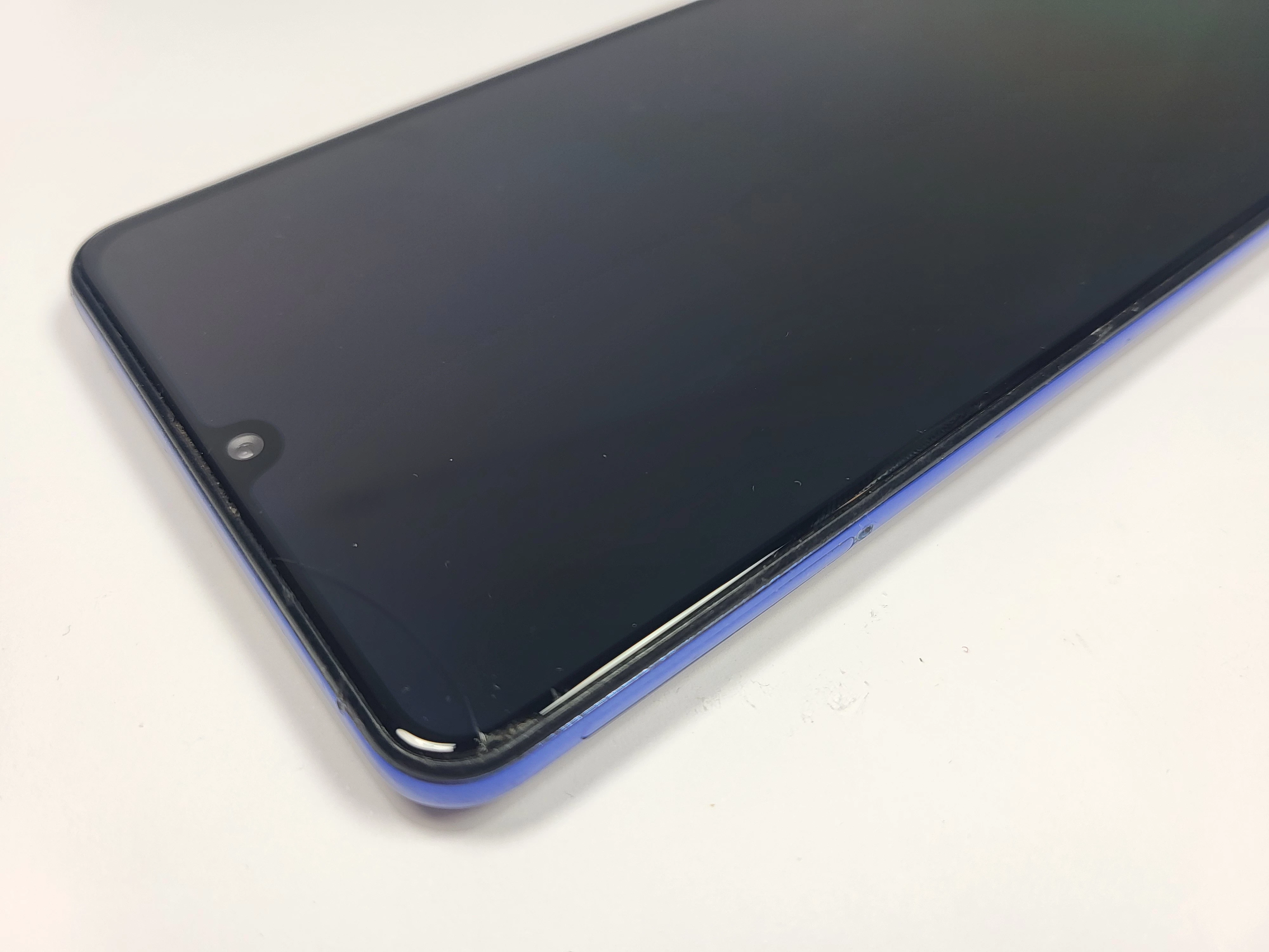 telefon-galaxy-a31-kolor-niebieski