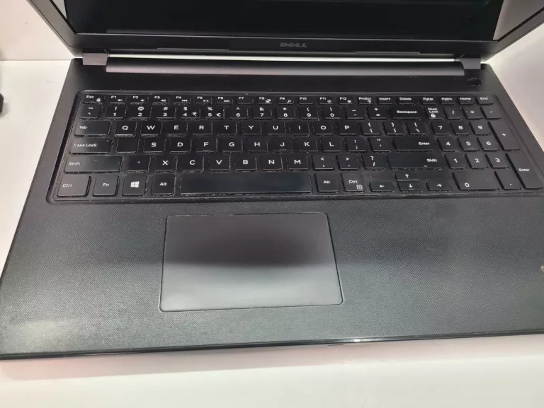 LAPTOP DELL INSPIRON 15-3567 /INTEL I3/4RAM/1TB