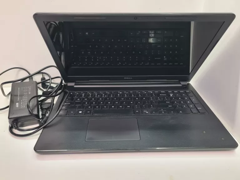 LAPTOP DELL INSPIRON 15-3567 /INTEL I3/4RAM/1TB
