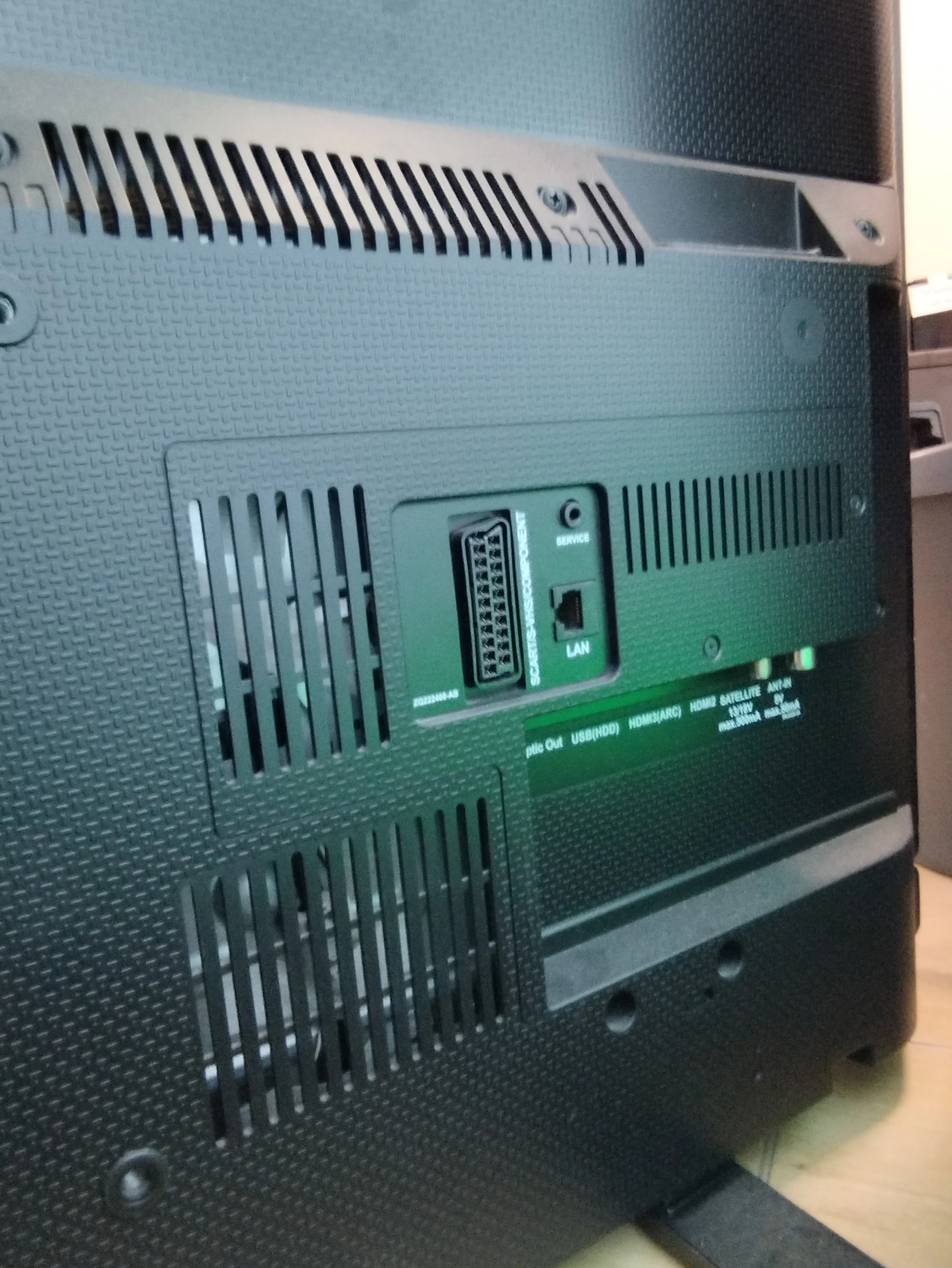 tv-grundig-49-gfb-6622-marka-grundig