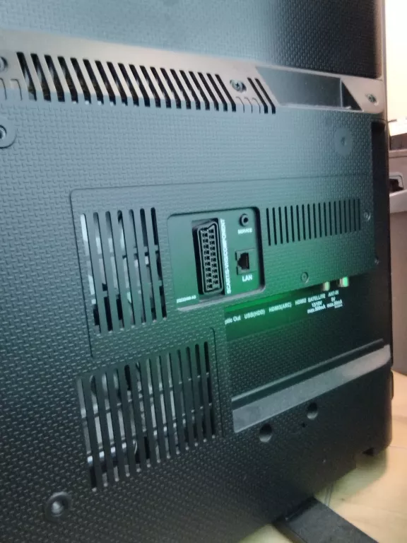 tv-grundig-49-gfb-6622-marka-grundig