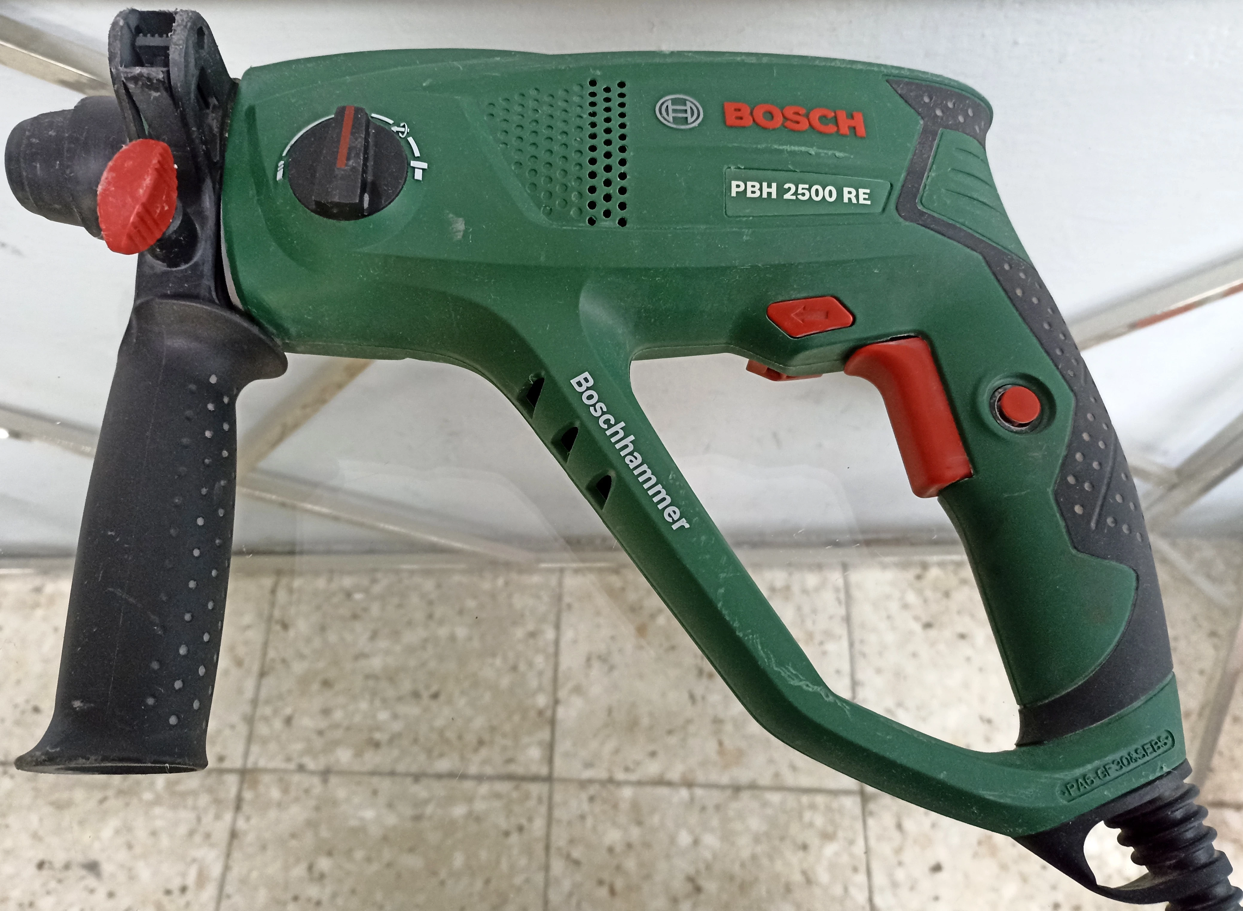 mlotowiertarka-bosch-boschhammer-pbh-2500-re-stan-uzywany