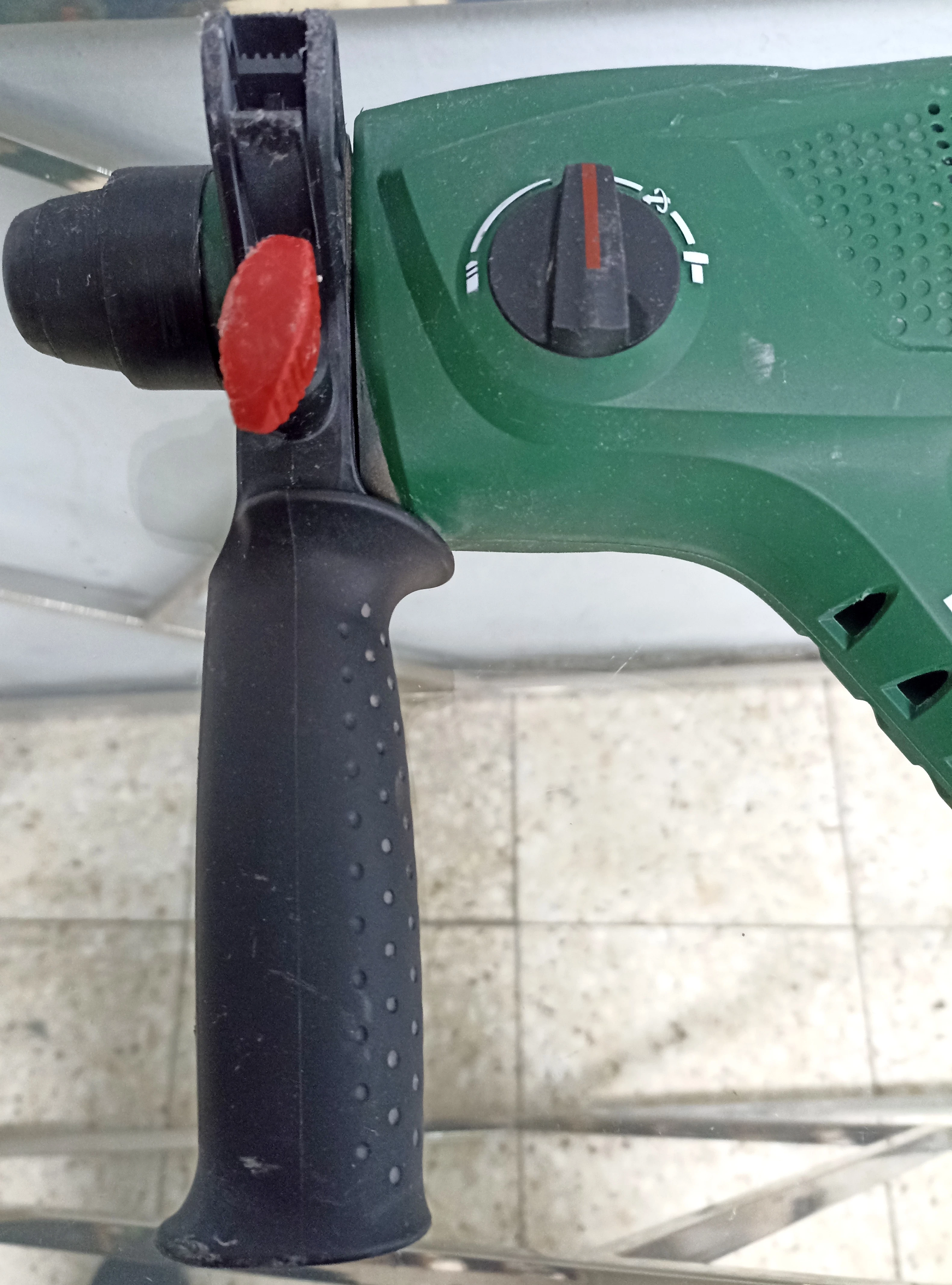 mlotowiertarka-bosch-boschhammer-pbh-2500-re-funkcyjnosc-4-funkcyjny-wiercenie-z-i-bez-udaru-podkuwanie-indeksacjablokowanie-dluta