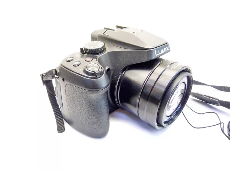APARAT PANASONIC LUMIX FZ81 4K TORBA