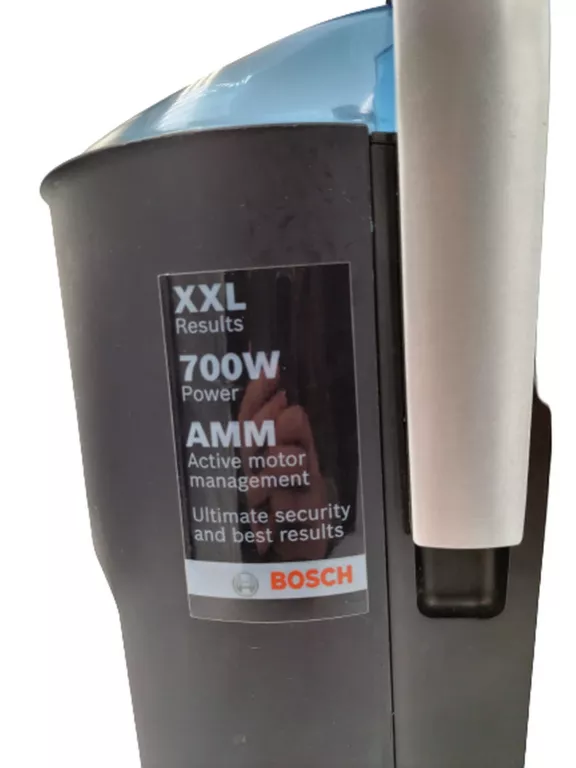 sokowirowka-bosch-cncj03-zalaczone-wyposazenie-pojemnik-na-miazsz