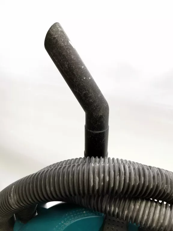 odkurzacz-makita-vc2512l-stan-uzywany