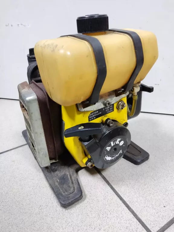 pompa-spalinowa-al-ko-sa30-rynek-4-chodziez