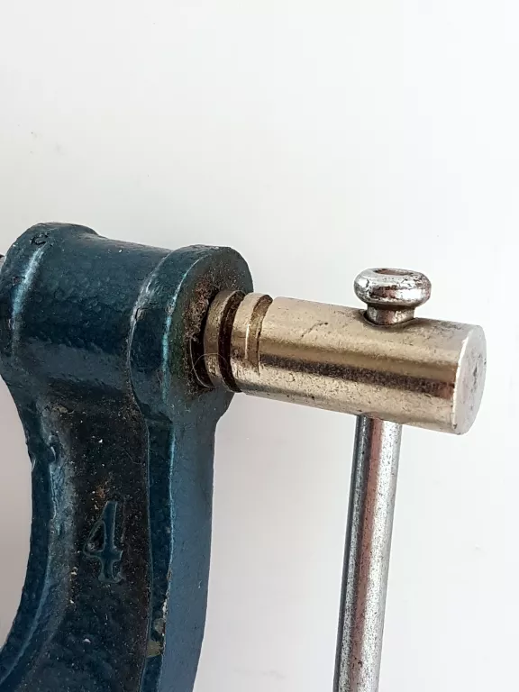 STARY ANGIELSKI ŚCISK MALLEABLE NO8. XIX/XXW.