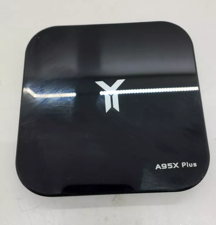 TV BOX OTT TV BOX A95X PLUS YII Z PILOTEM