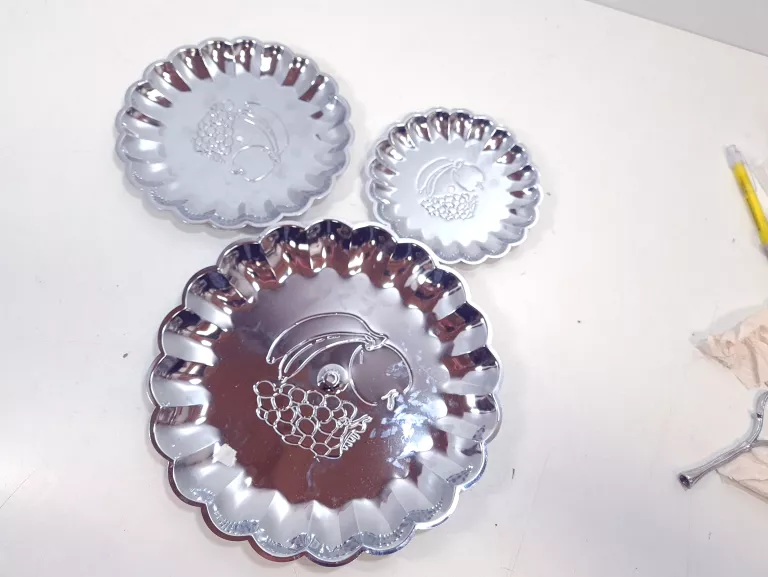 patera-ze-stali-nierdzewnej-3-poziomy-na-ciasta-srednica-2500