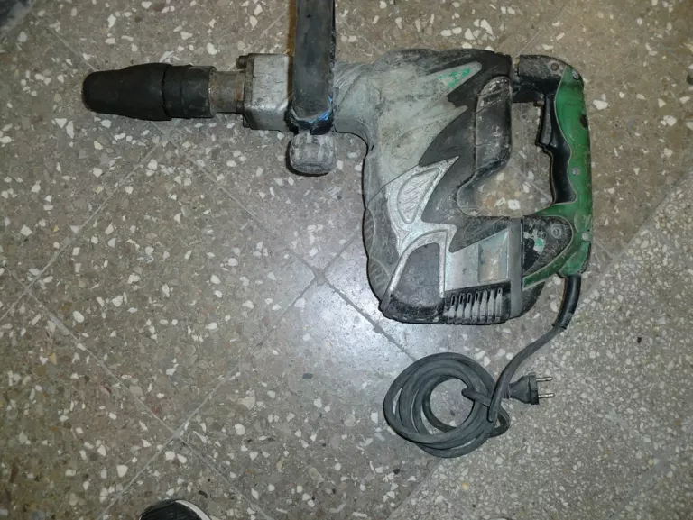 MŁOT HITACHI H60 MR