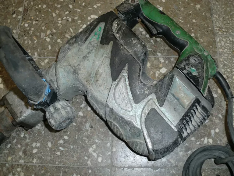 MŁOT HITACHI H60 MR