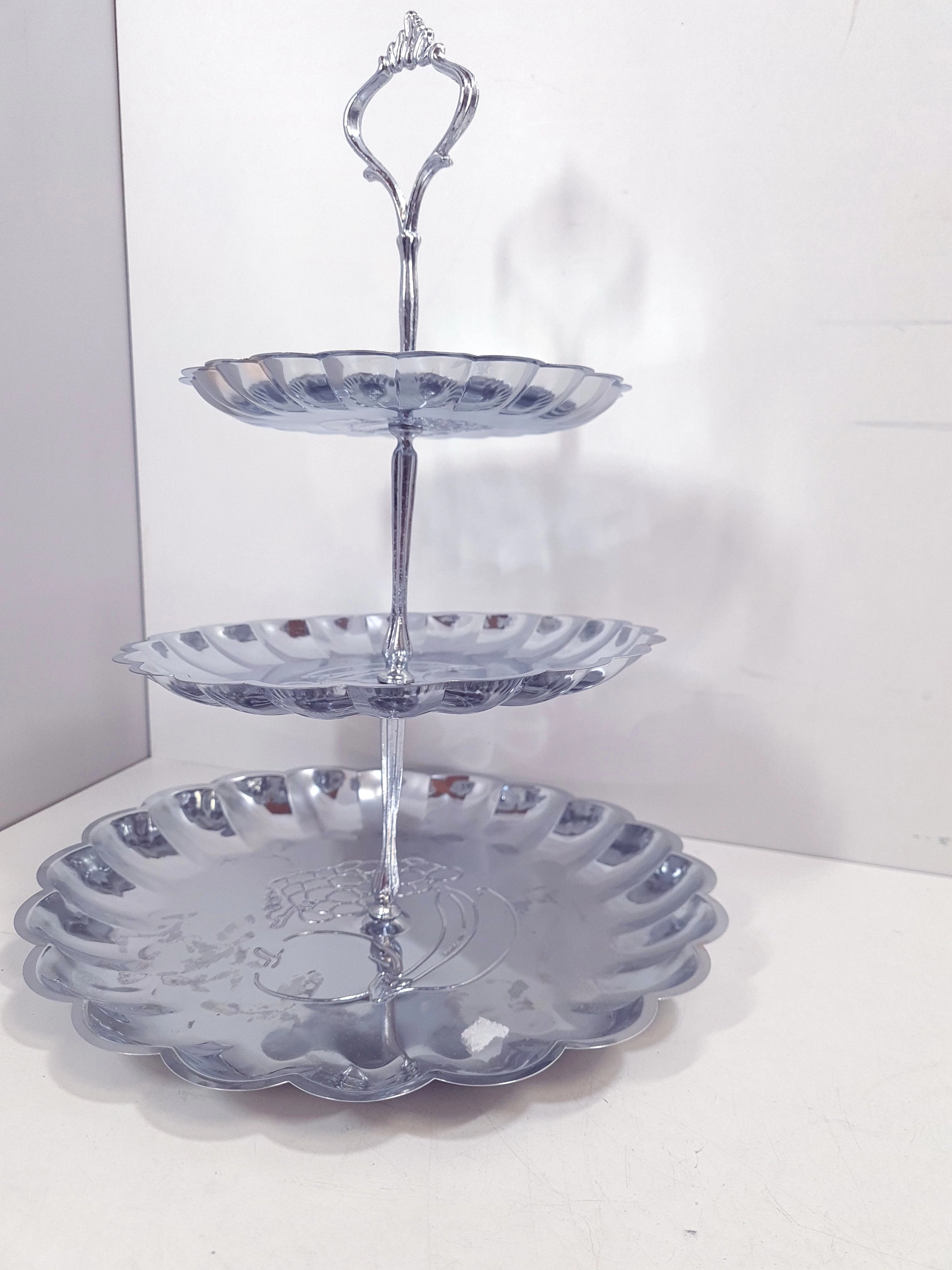 patera-ze-stali-nierdzewnej-3-poziomy-na-ciasta-stan-uzywany