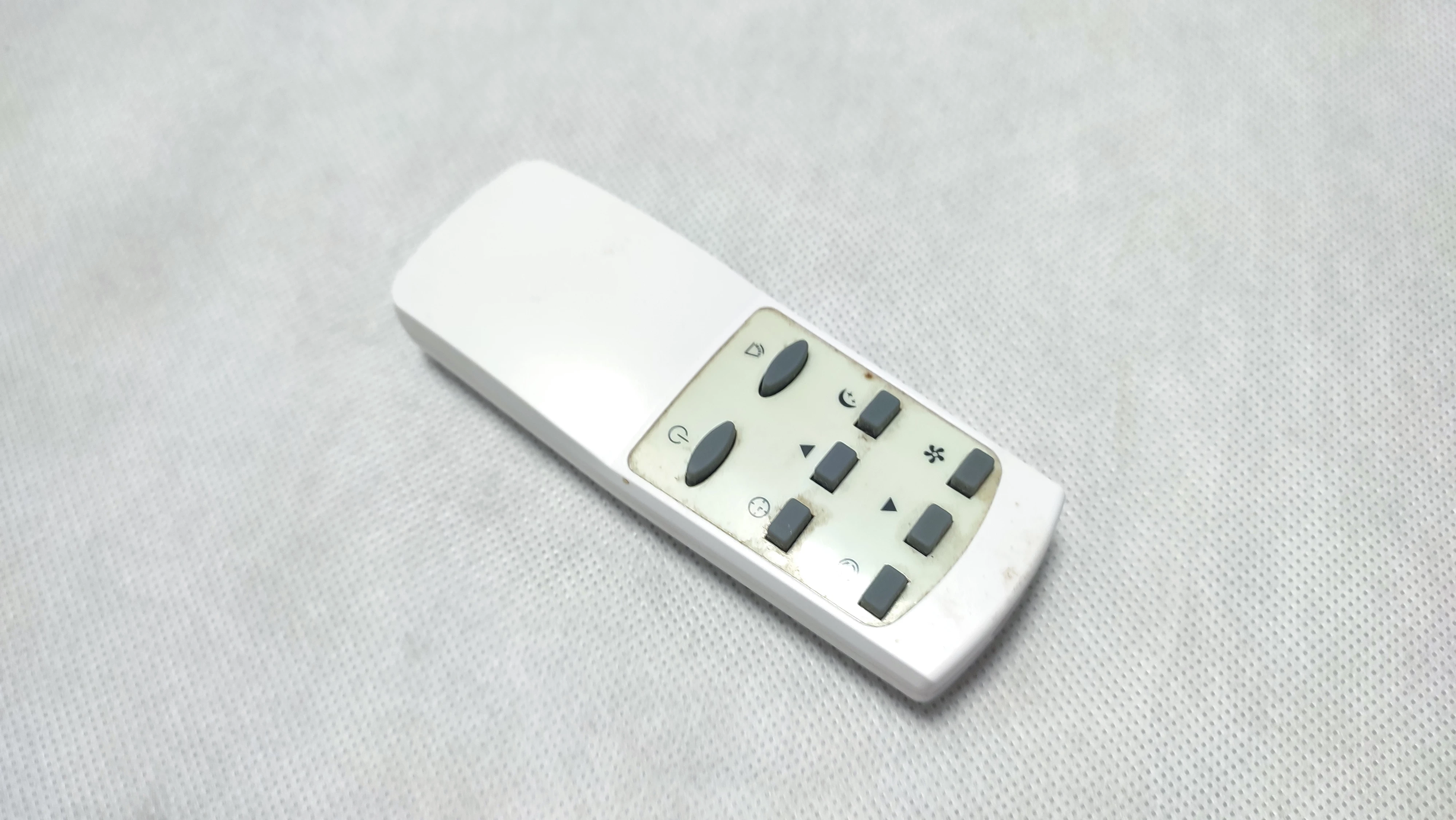 klimatyzator-ravanson-km9900-pilot-instrukcja-kod-producenta-km9900