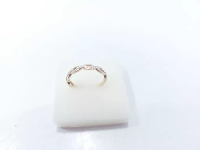 zloty-pierscionek-585-diamenty-rodzaj-2205-2